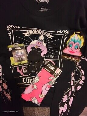 Disney Ursula Graphic  Tarot Long Sleeve Tee Med and Pink Villains Socks Bundle.